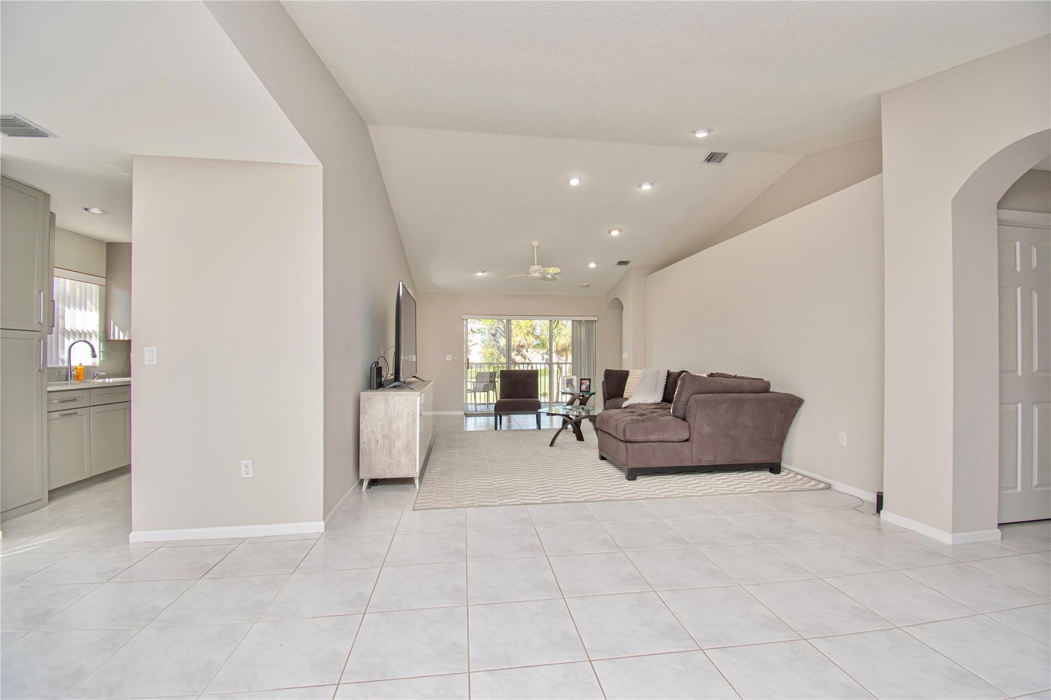 Coral Lakes - Residential