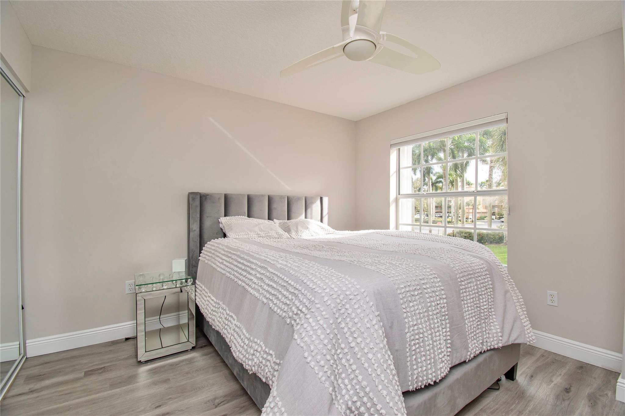 Coral Lakes - Residential