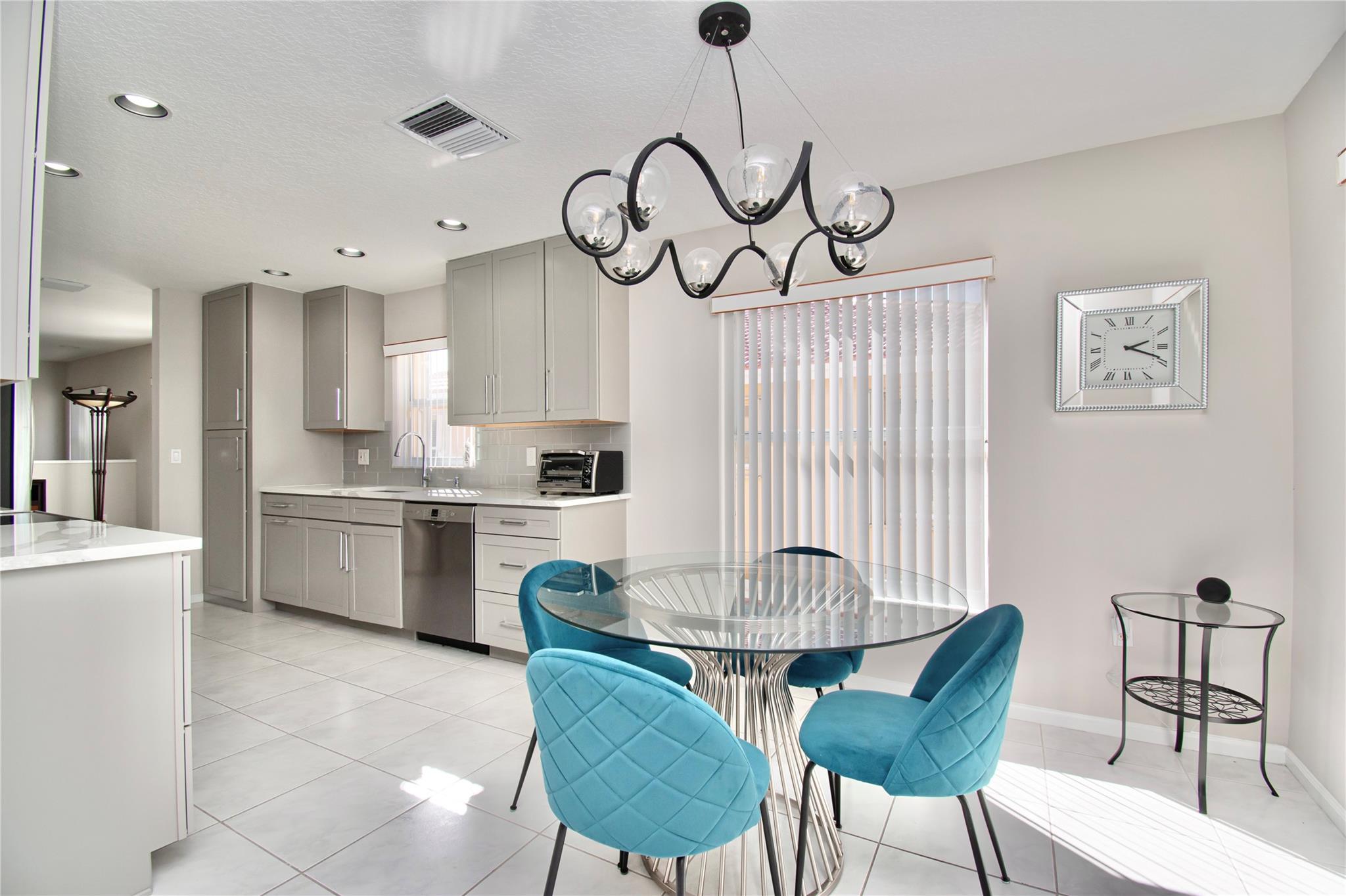 Coral Lakes - Residential