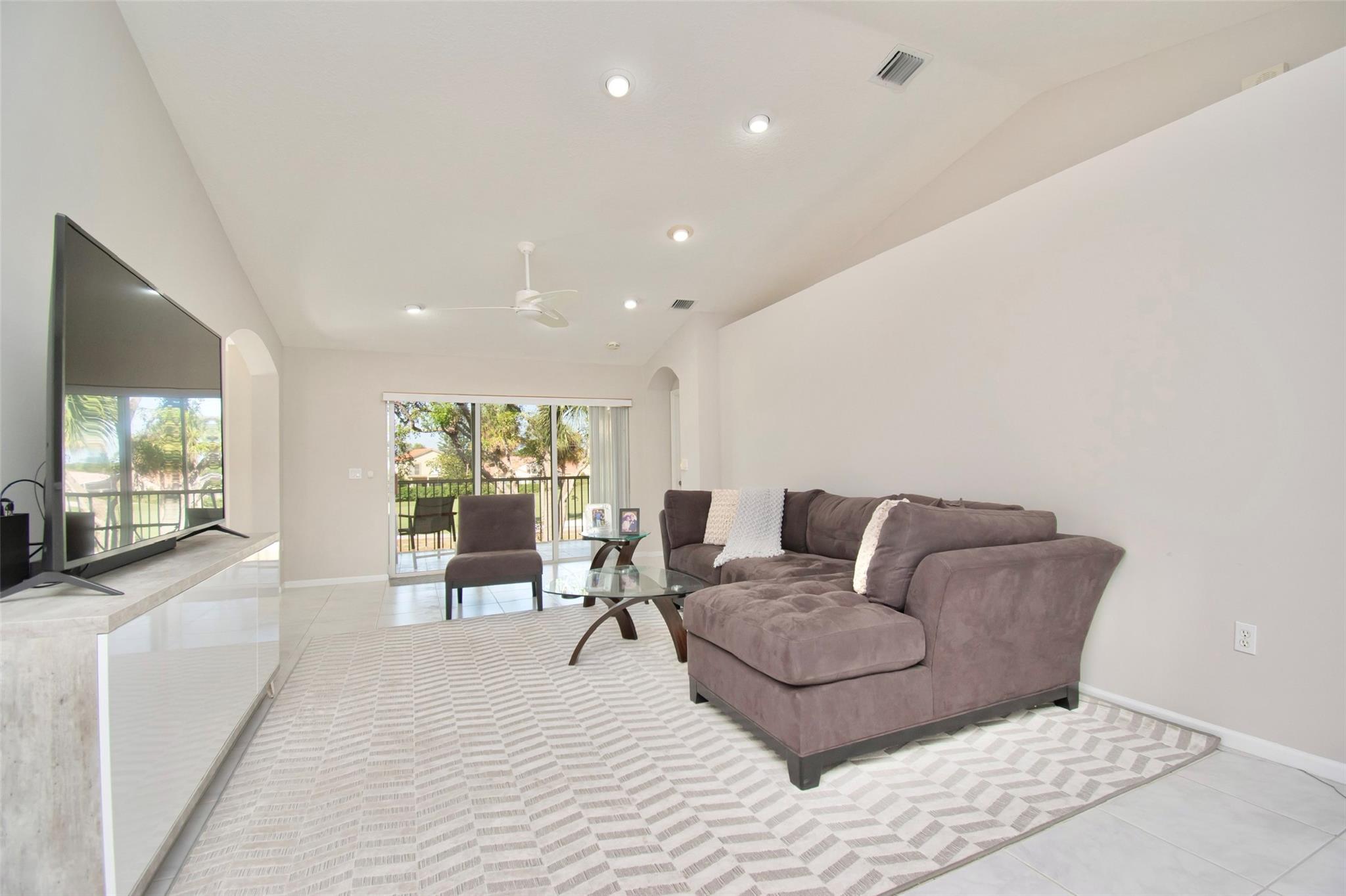 Coral Lakes - Residential