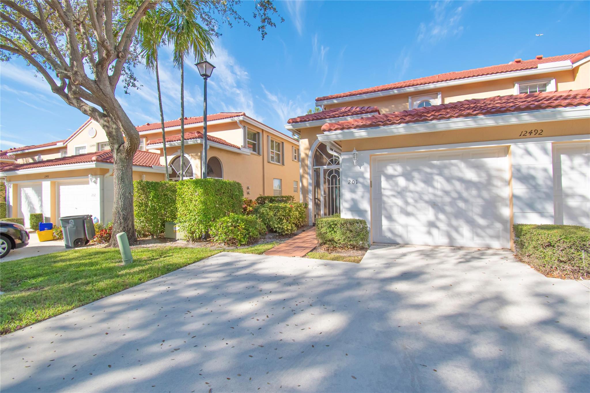 Coral Lakes - Residential