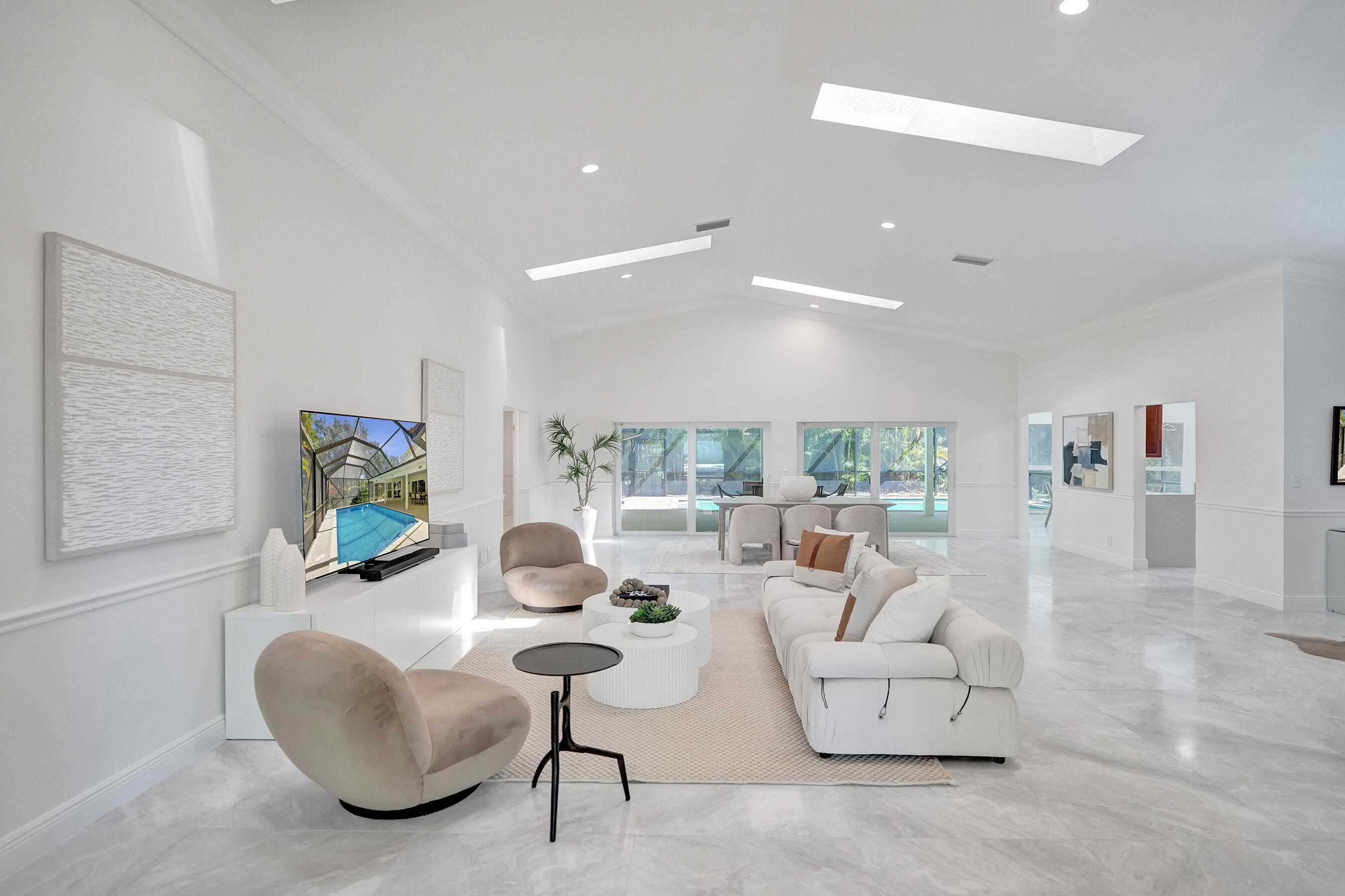 2401 NW 39th Street