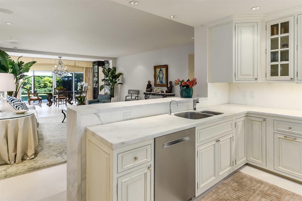 THREE HUNDRED OCEAN BLVD - Residential