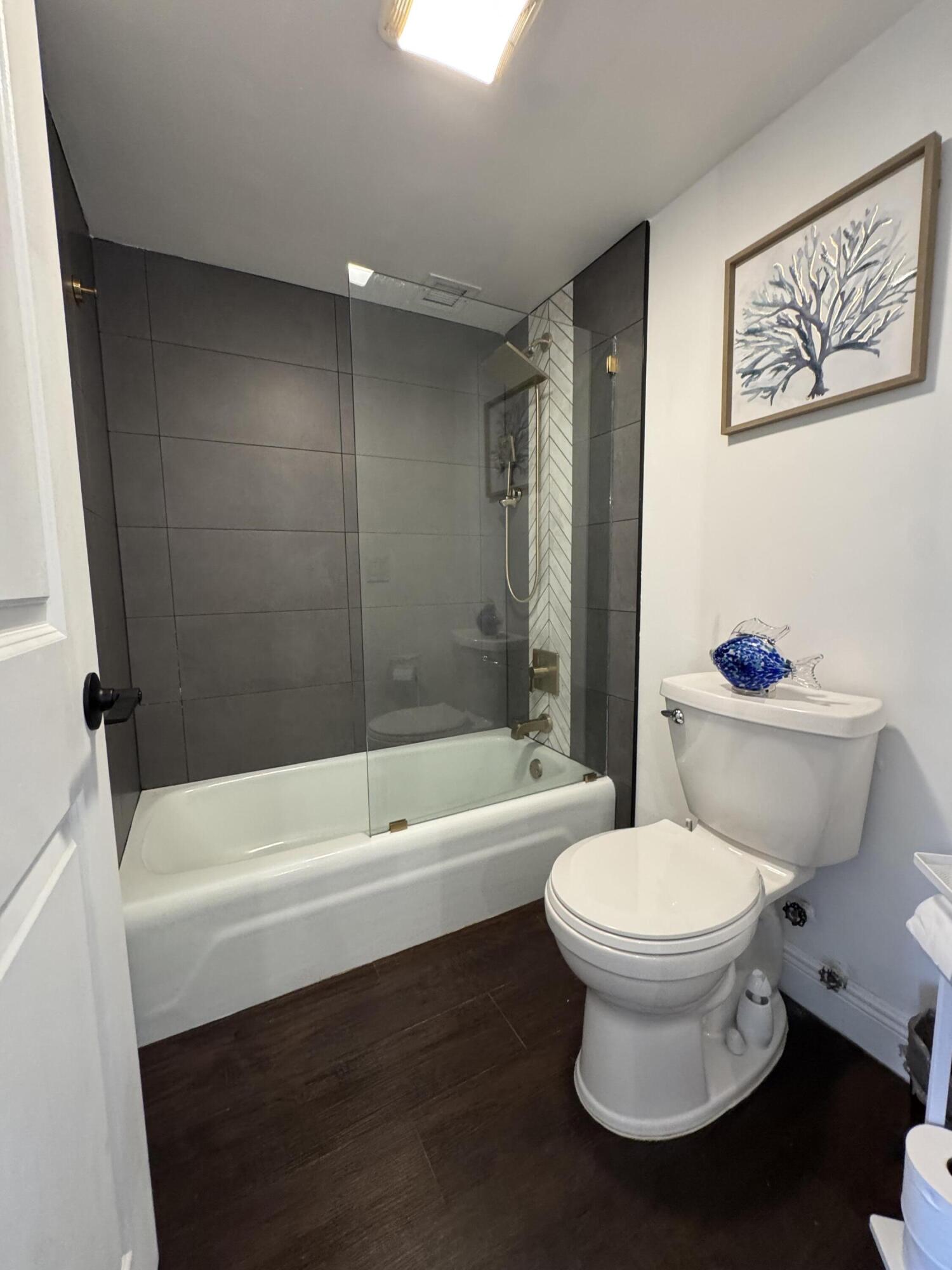 BOCA BAYOU - Residential Lease