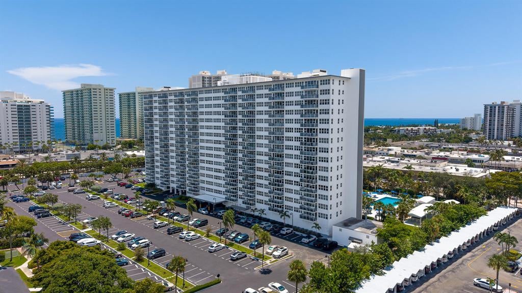 3333 NE 34TH Street 115