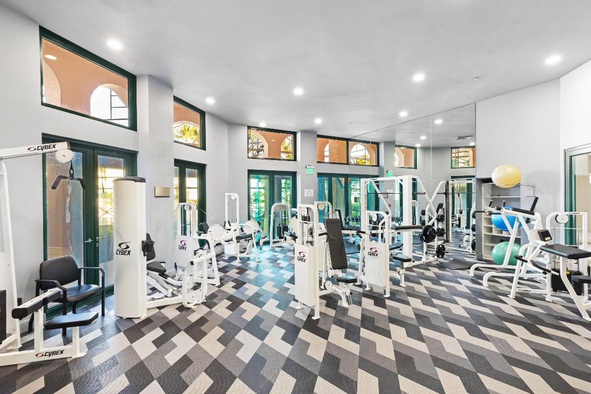 MIZNER COURT CONDO - Residential