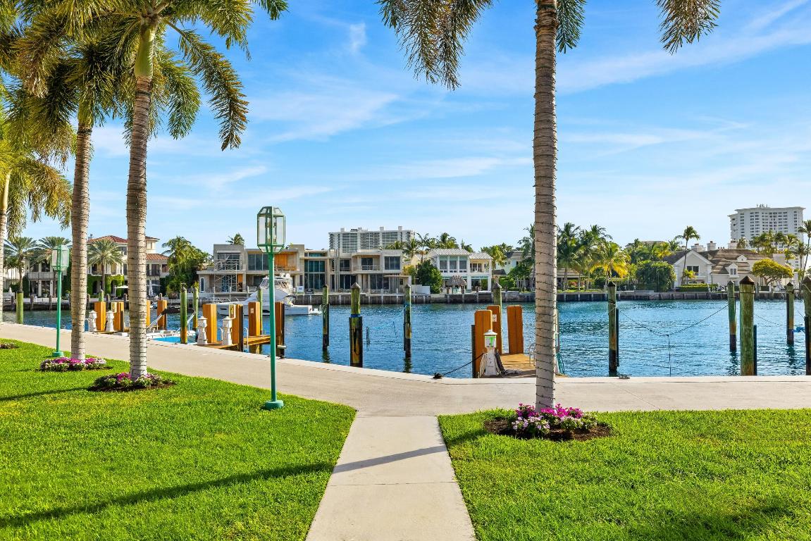 MIZNER COURT CONDO - Residential