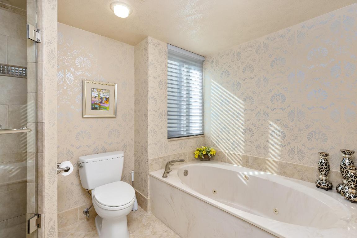 MIZNER COURT CONDO - Residential