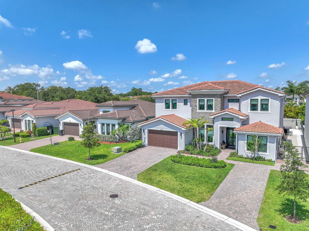 5827 Brookfield Circle