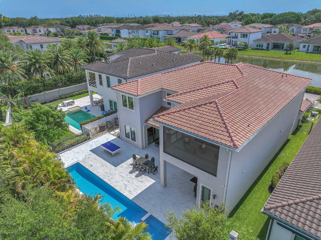 5827 Brookfield Circle