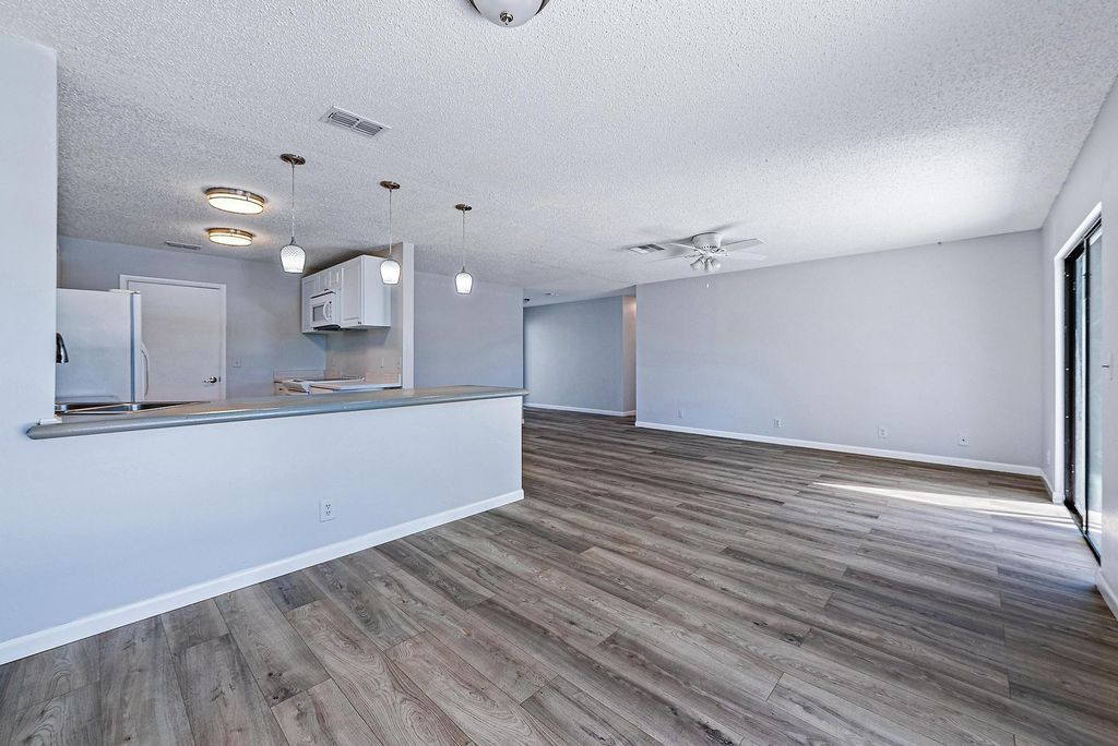 Photo of 174 Greentree Circle, Jupiter, FL 33458 (MLS # R10956821)