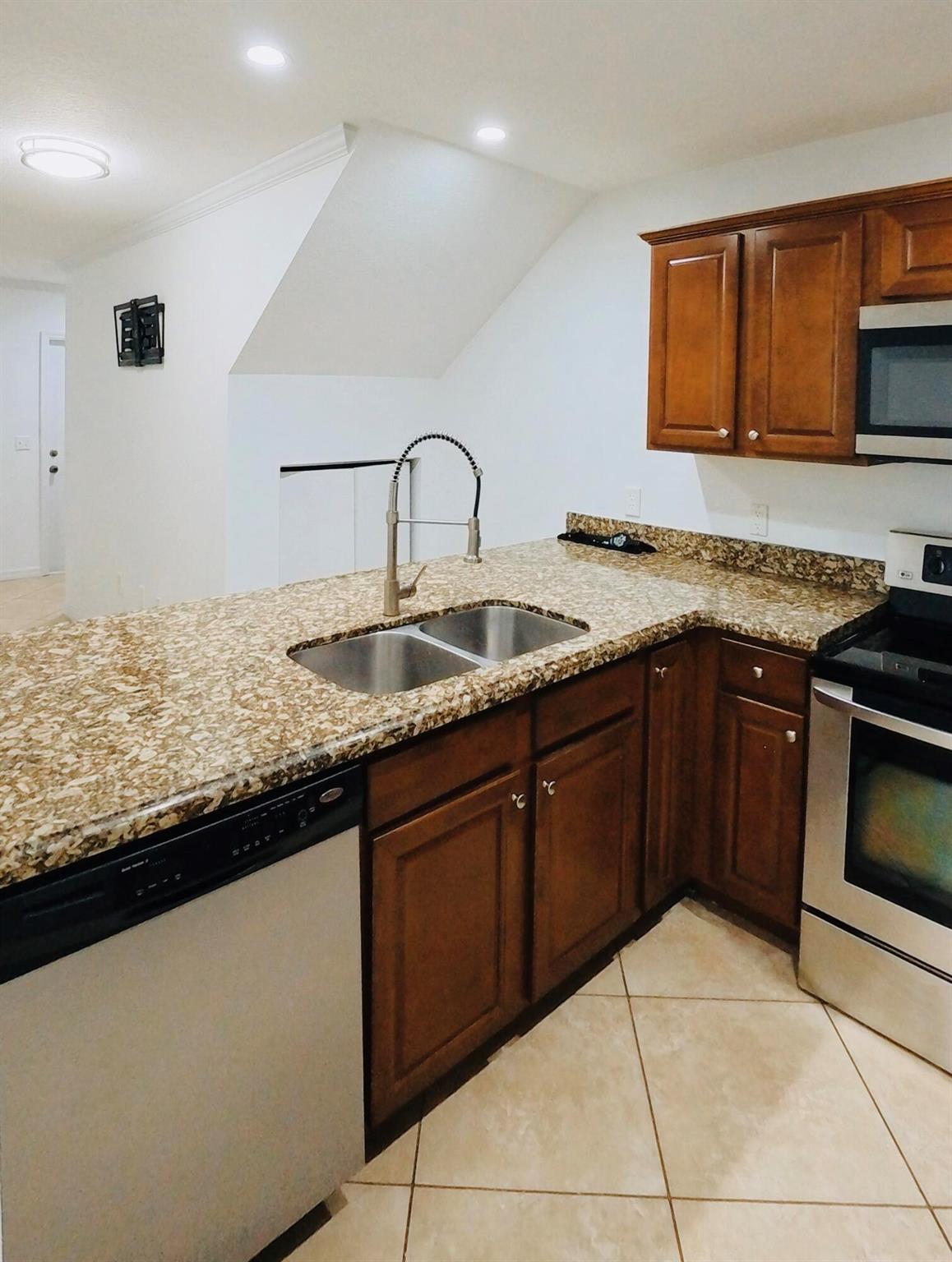 KENMONT IN - Residential Lease