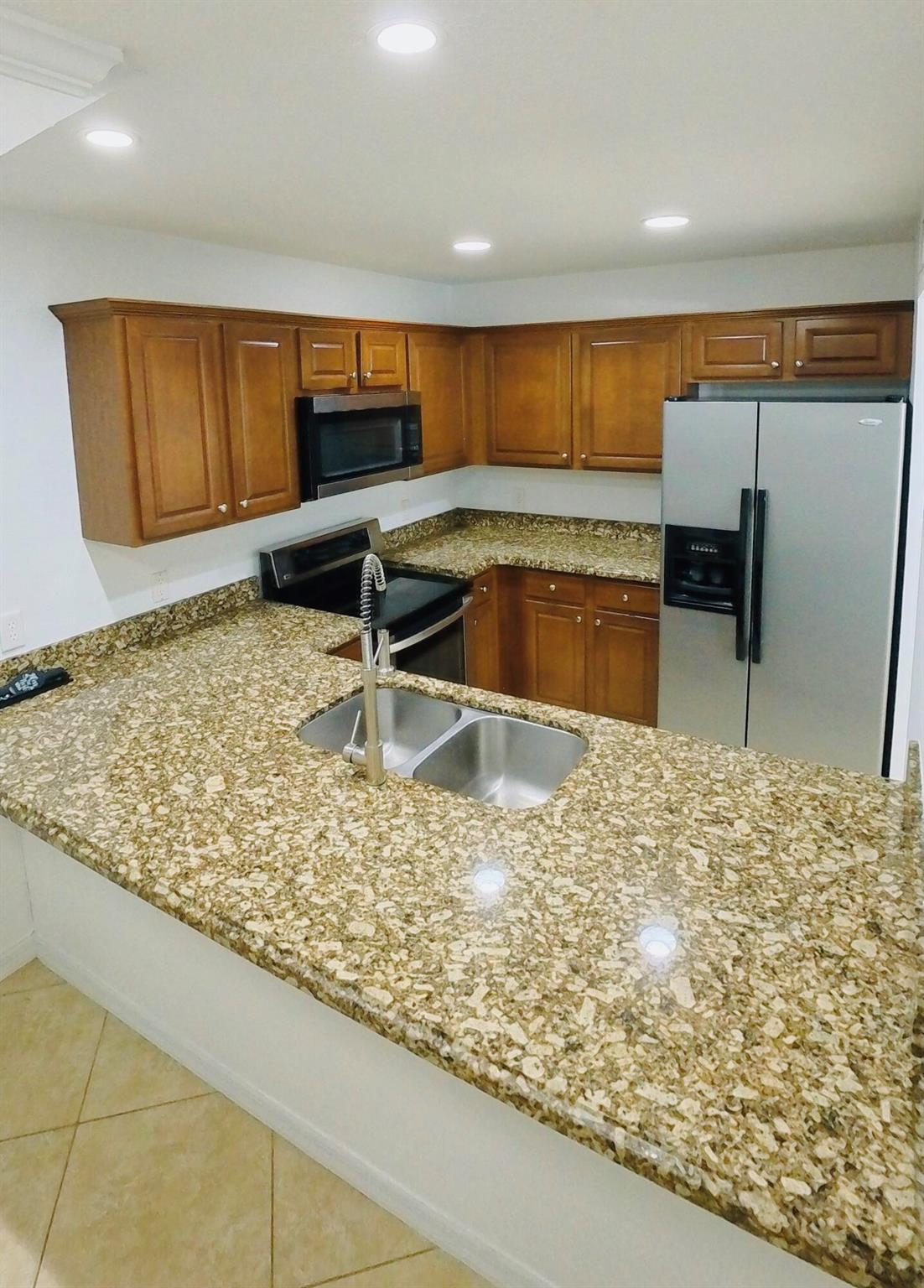 KENMONT IN - Residential Lease