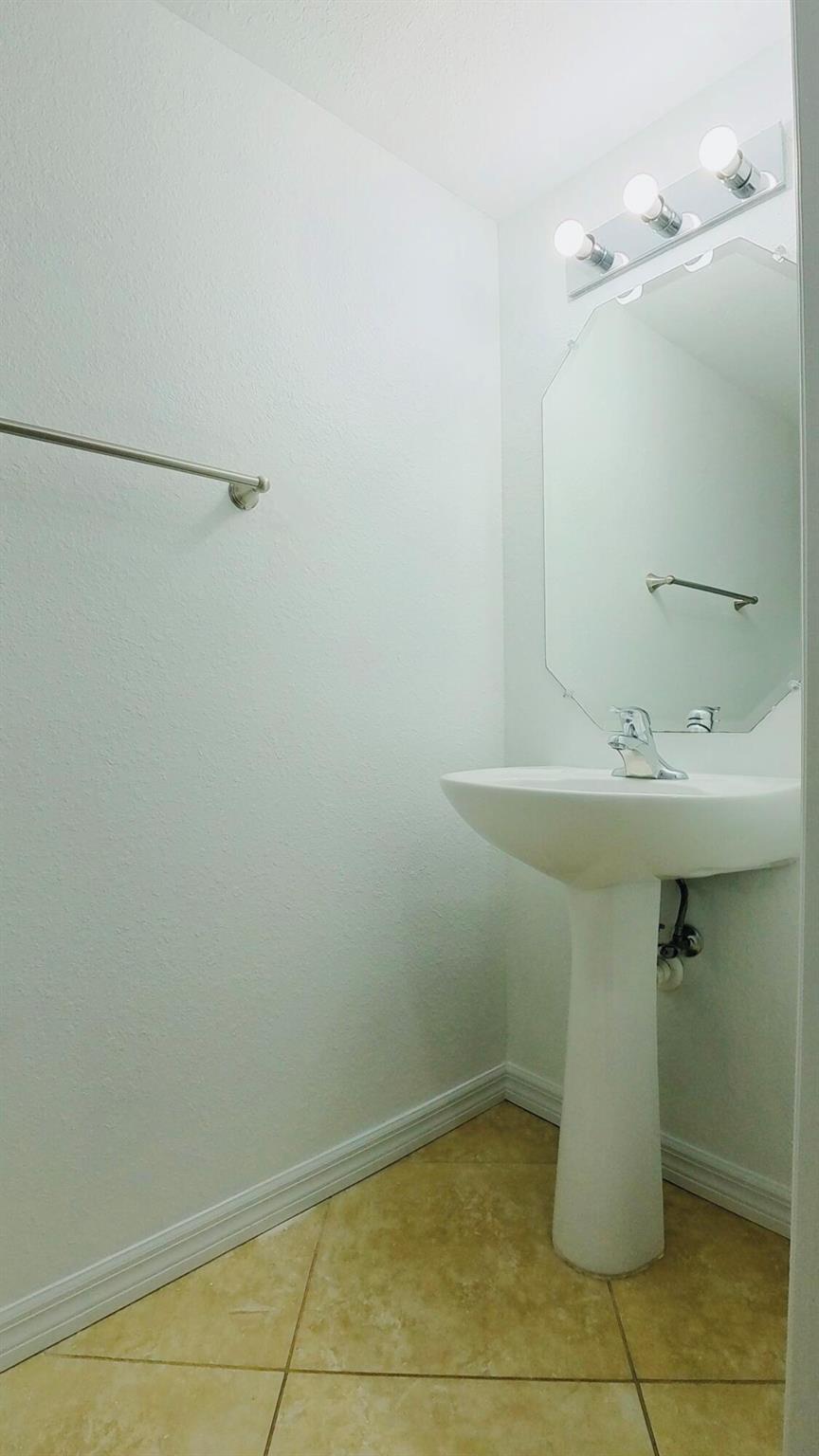 KENMONT IN - Residential Lease