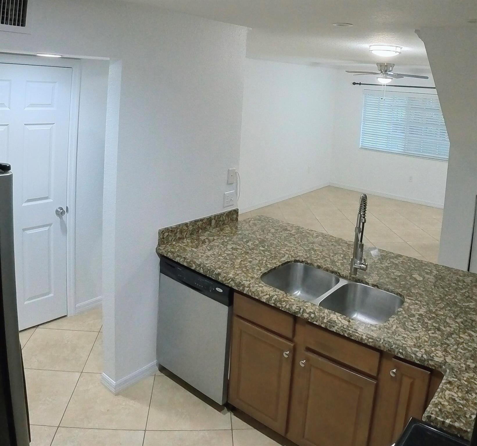 KENMONT IN - Residential Lease