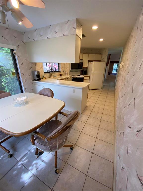 BOCA RIDGE GLEN - Residential