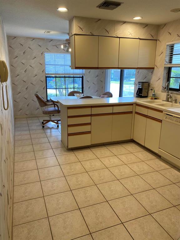 BOCA RIDGE GLEN - Residential