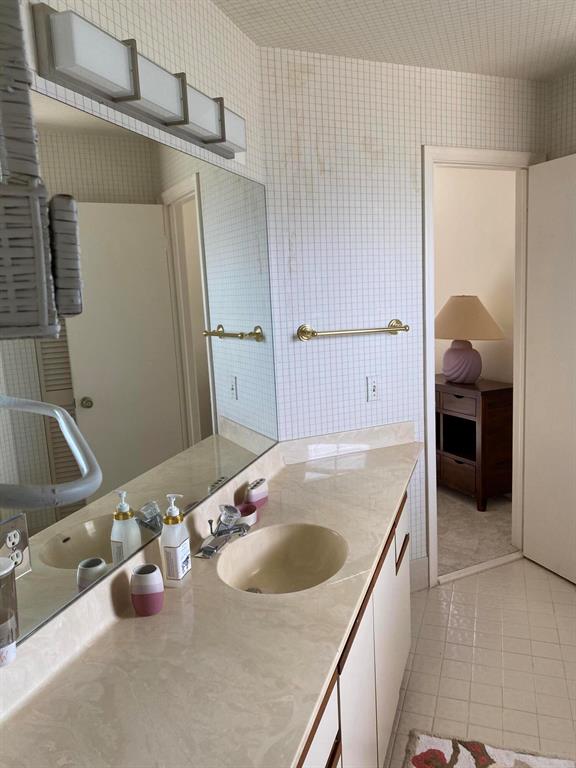 BOCA RIDGE GLEN - Residential