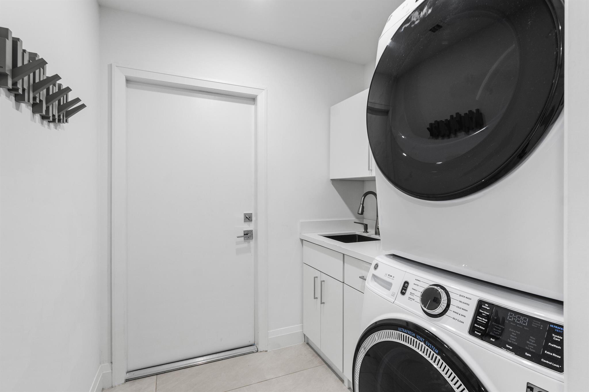 SUN AND SURF CLUB COMMUNI - Residential