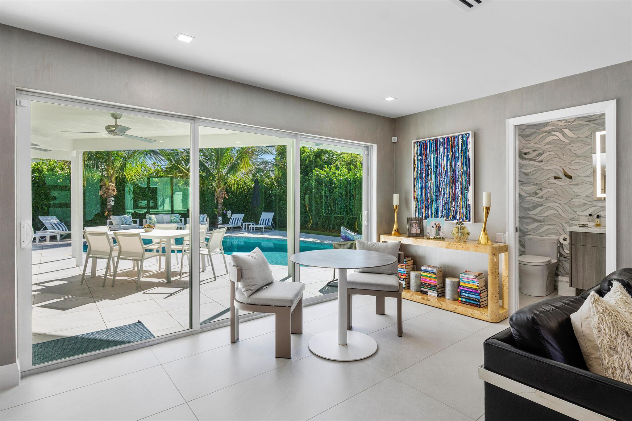 SUN AND SURF CLUB COMMUNI - Residential