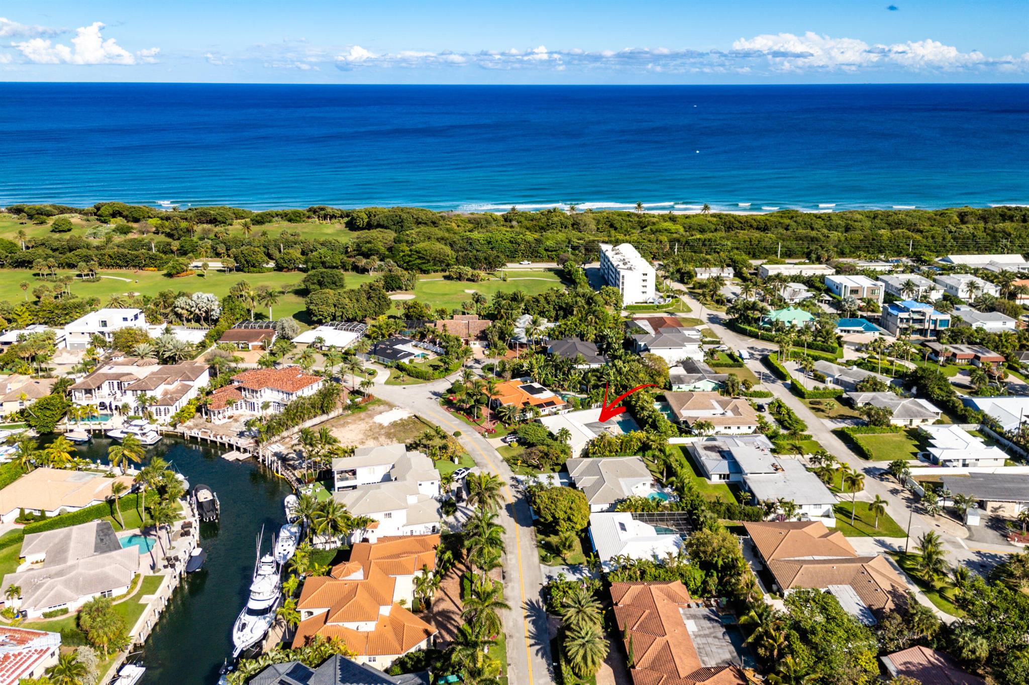 SUN AND SURF CLUB COMMUNI - Residential