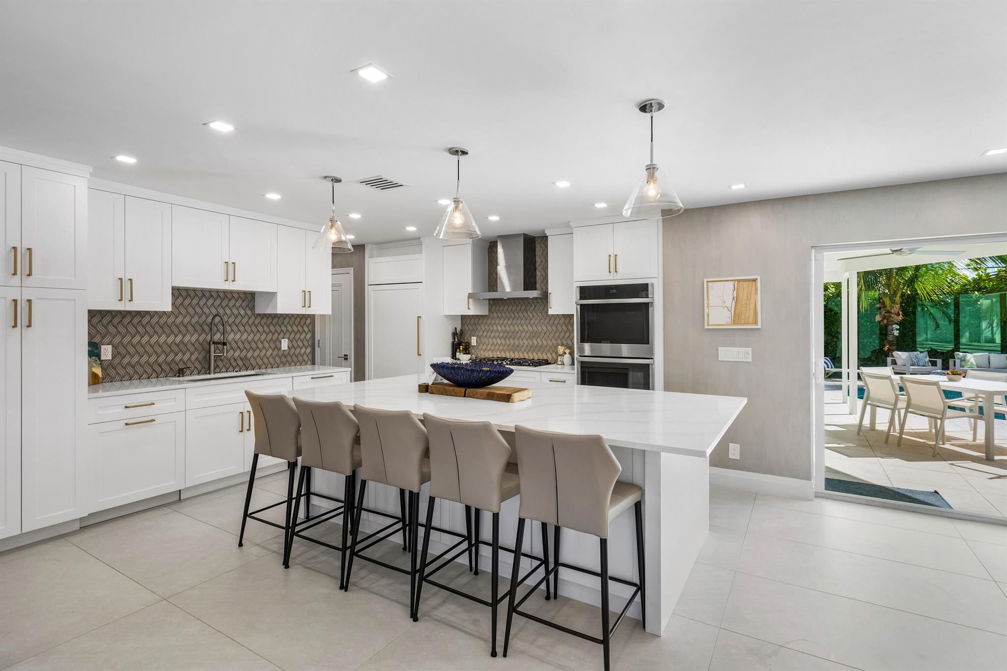 SUN AND SURF CLUB COMMUNI - Residential