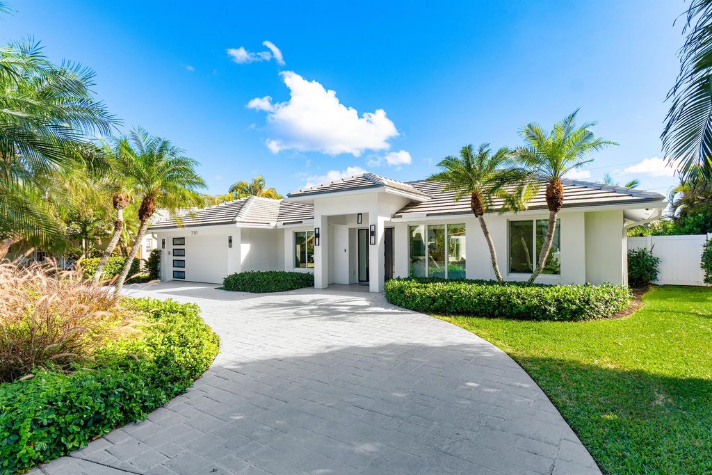 Photo of 730 Marble Way, Boca Raton, FL 33432 (MLS # R11122689)