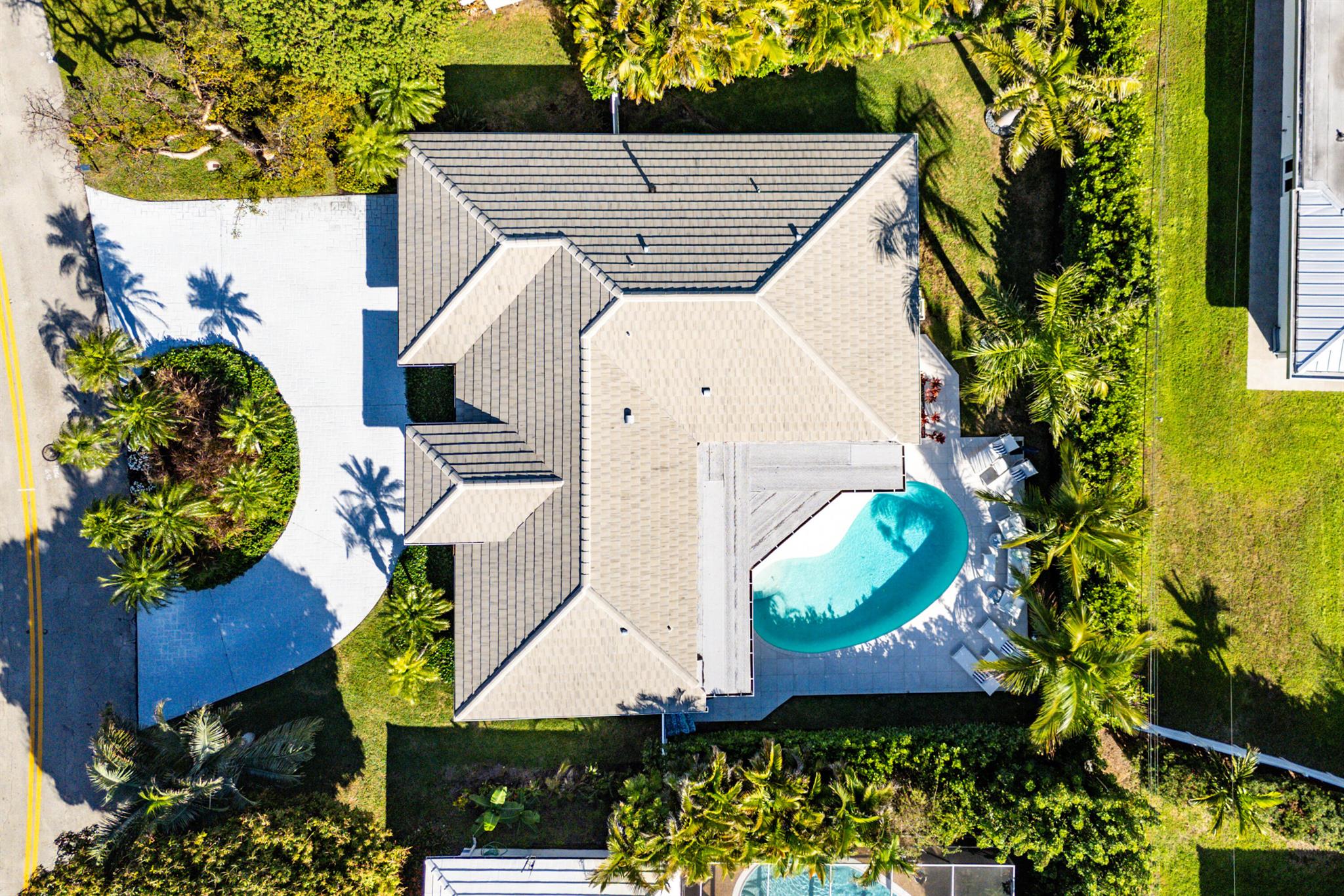 SUN AND SURF CLUB COMMUNI - Residential