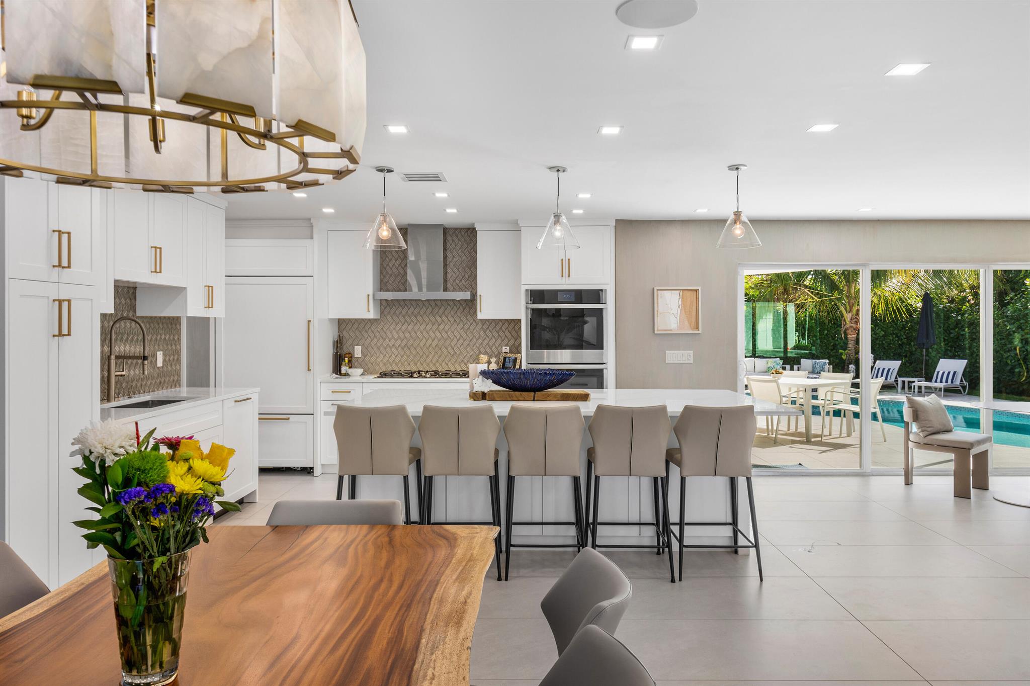 SUN AND SURF CLUB COMMUNI - Residential