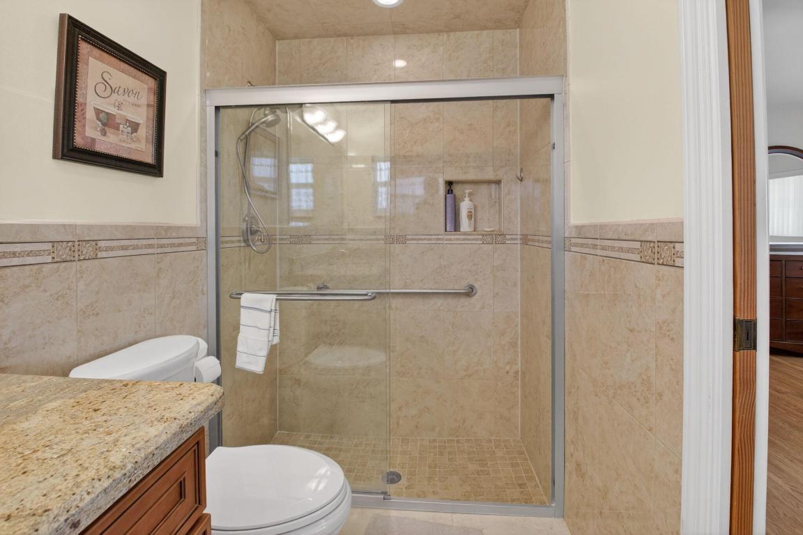 DELRAY VILLAS 5 - Residential