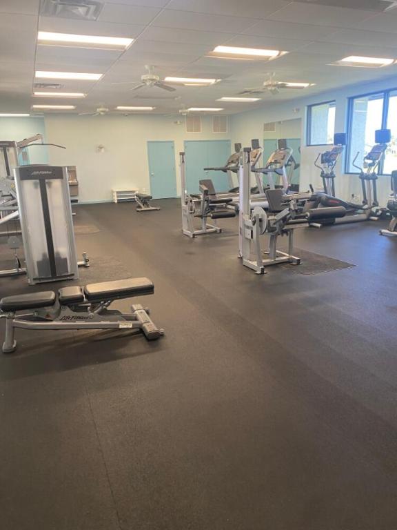 DELRAY VILLAS 4/ 5 - Residential