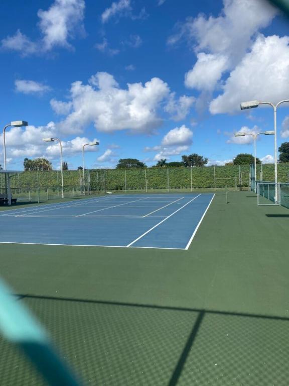 DELRAY VILLAS 4/ 5 - Residential