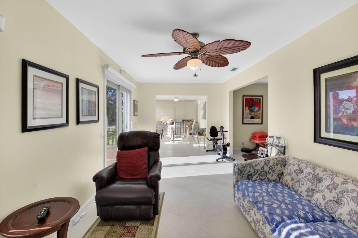 DELRAY VILLAS 5 - Residential