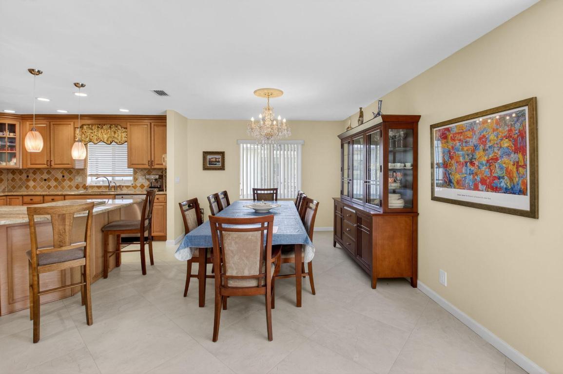 DELRAY VILLAS 5 - Residential