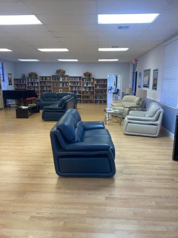 DELRAY VILLAS 4/ 5 - Residential