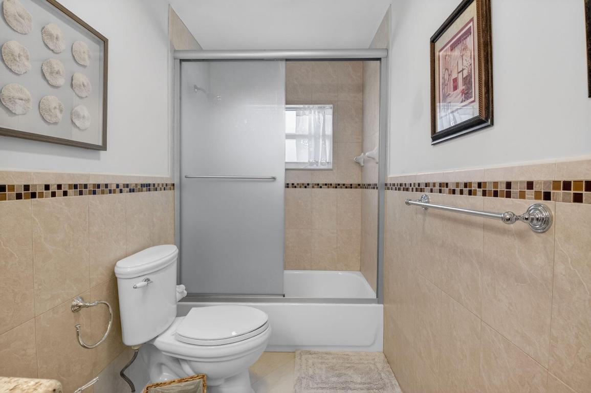 DELRAY VILLAS 5 - Residential