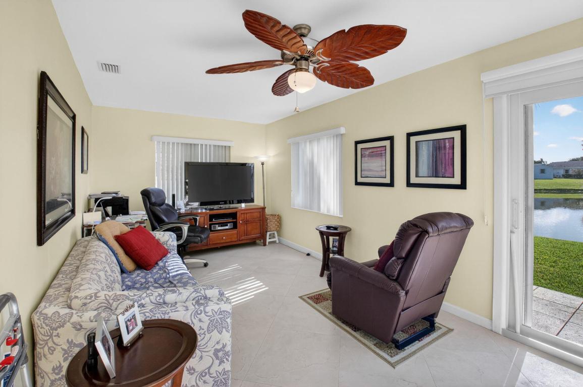 DELRAY VILLAS 5 - Residential