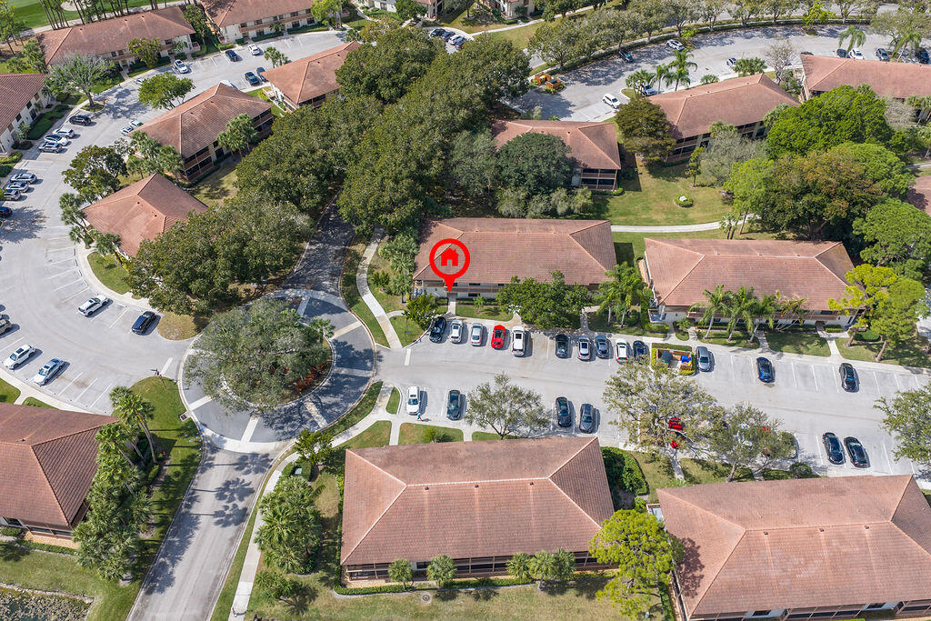 GOLF VILLAS CONDO - Residential