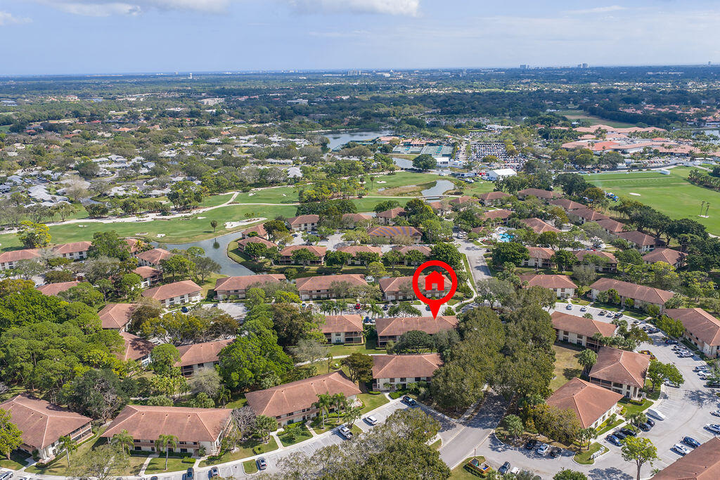 GOLF VILLAS CONDO - Residential