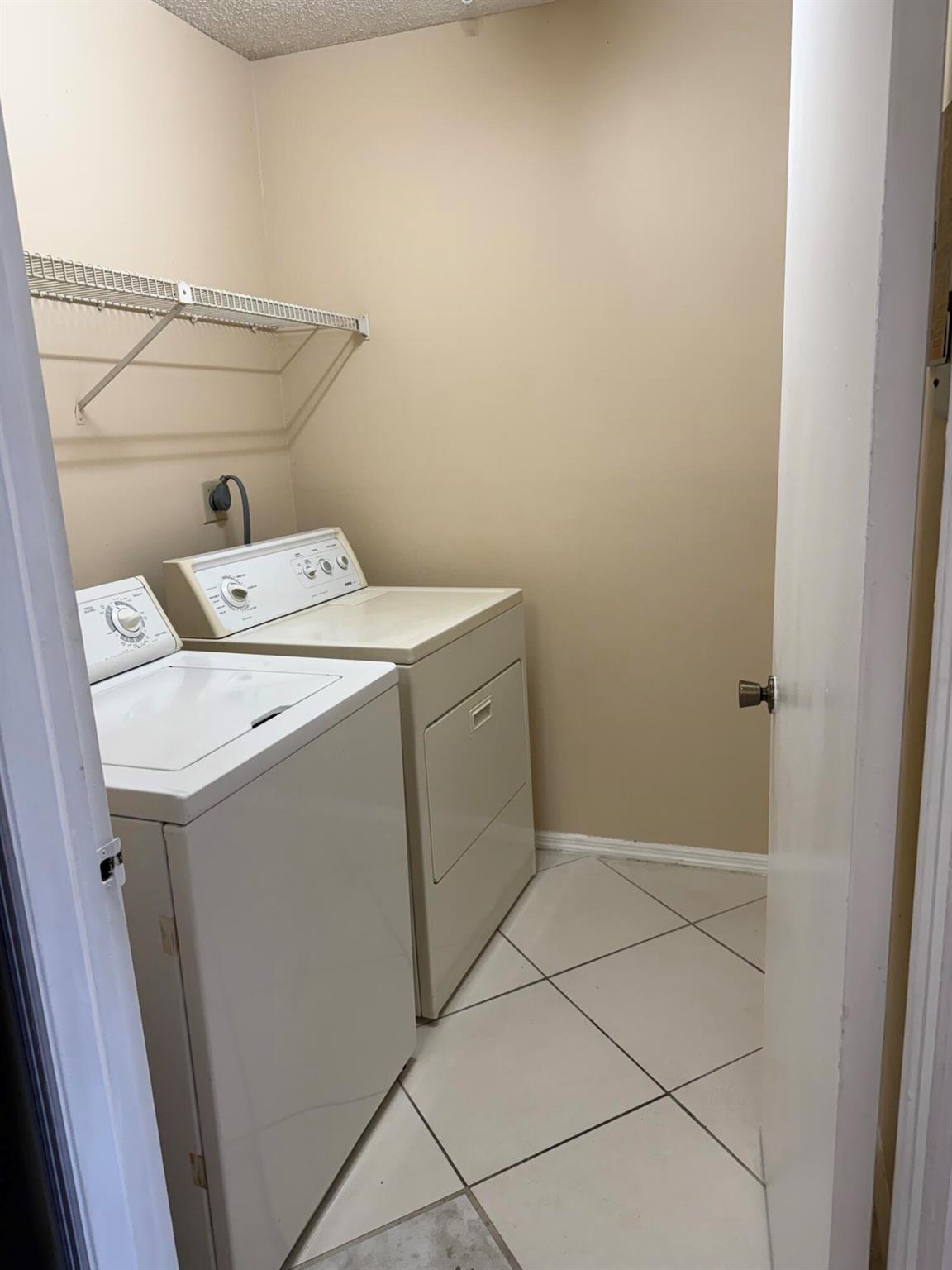 BOYNTON LANDINGS CONDO - Residential Lease