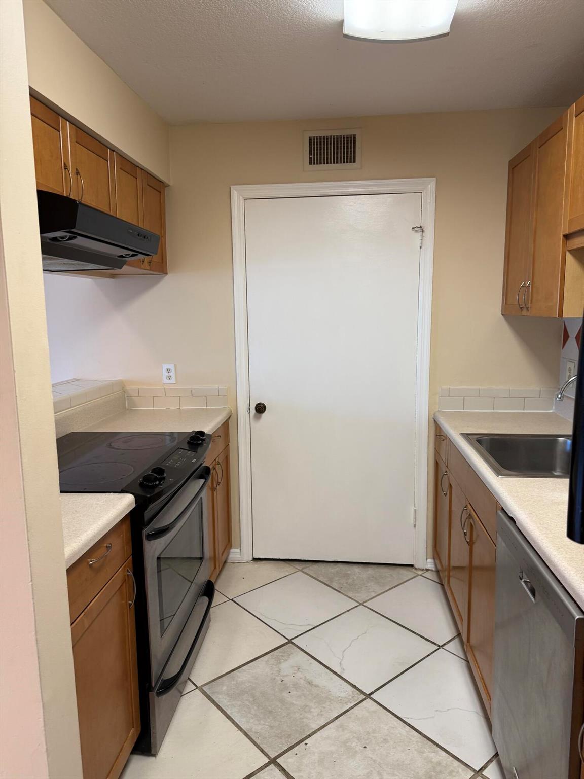 BOYNTON LANDINGS CONDO - Residential Lease