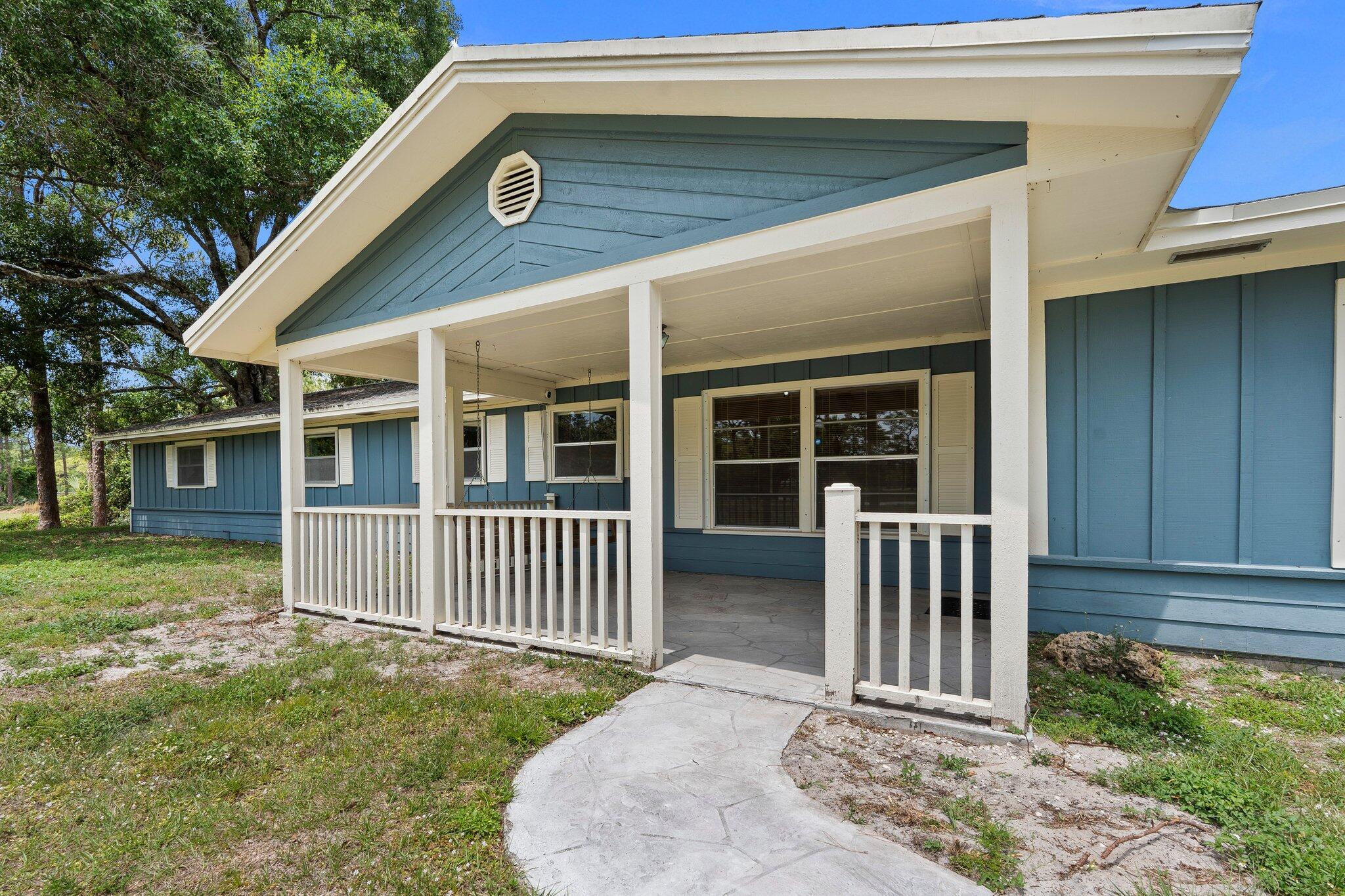 6325 SW Gator Trail