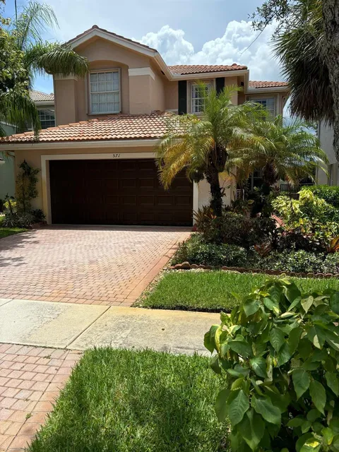 571 Calamint Point, Royal Palm Beach, FL MLS: R11005965