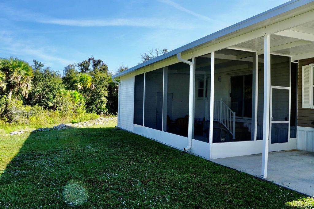 Photo of 325 Mockingbird Avenue, Fort Pierce, FL 34982 (MLS # R11145883)