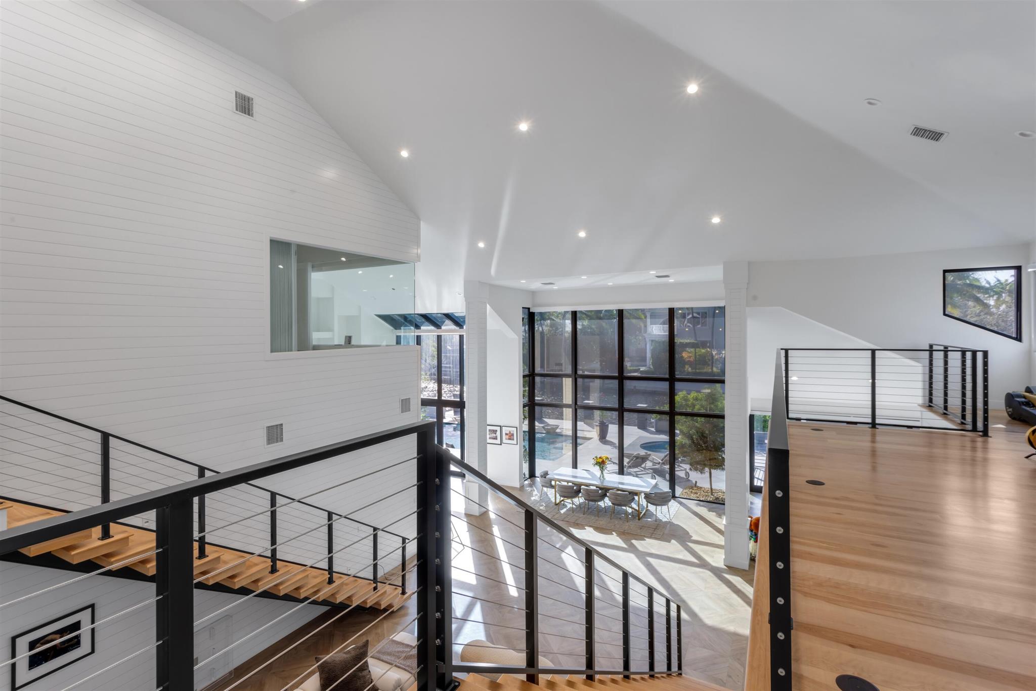 SANCTUARY - Residential