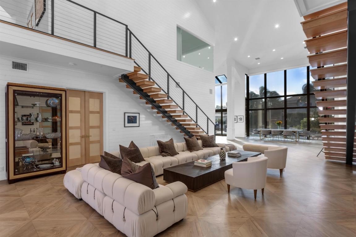 SANCTUARY - Residential