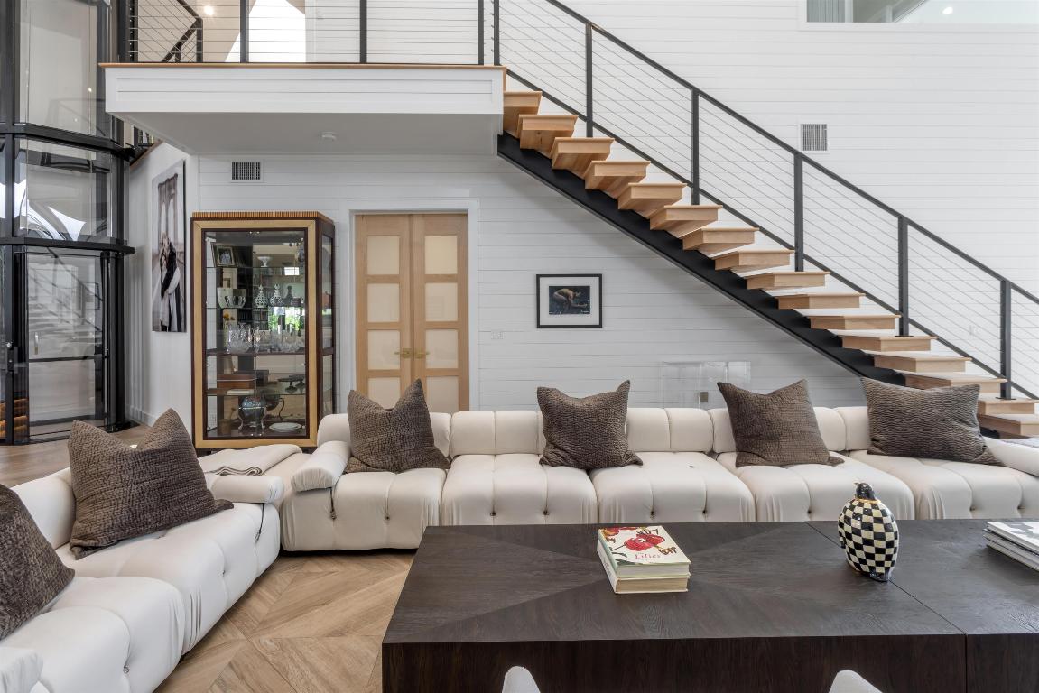 SANCTUARY - Residential