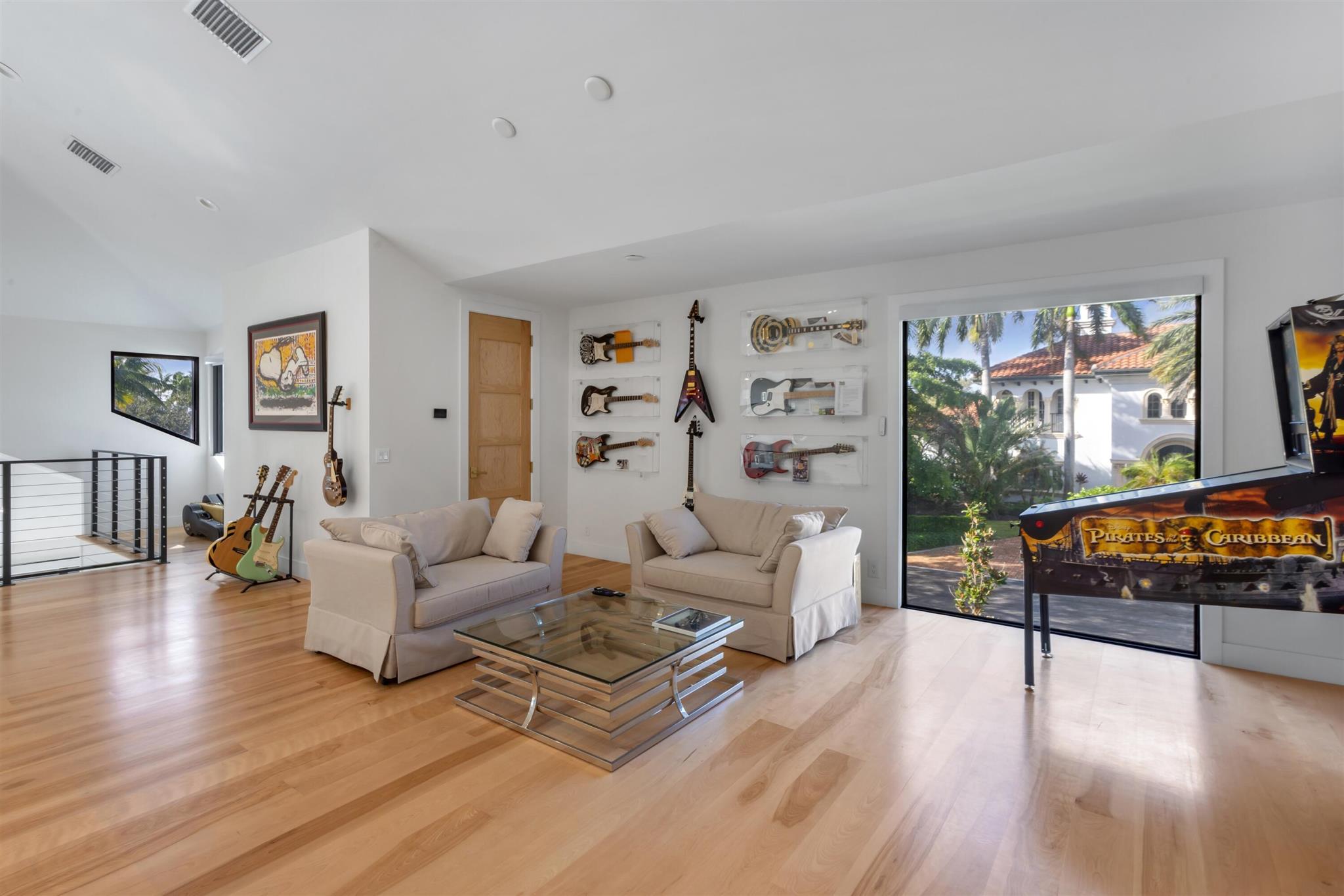 SANCTUARY - Residential