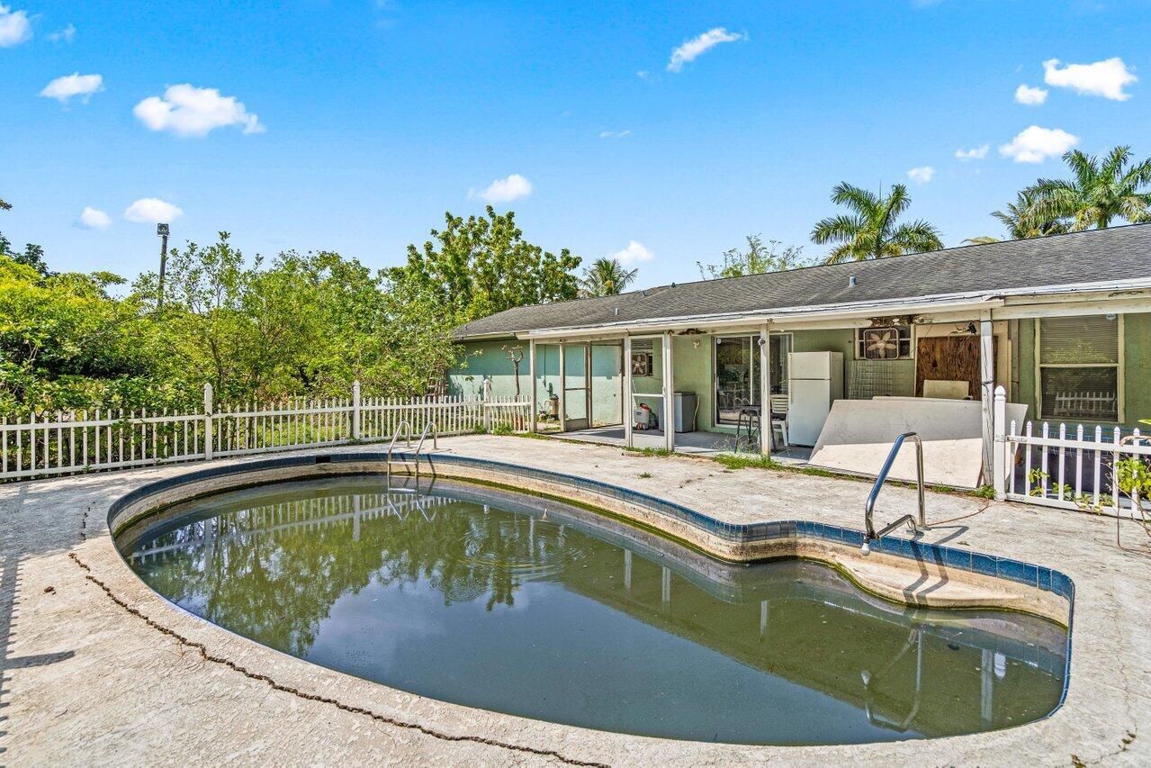 ACREAGE - Residential