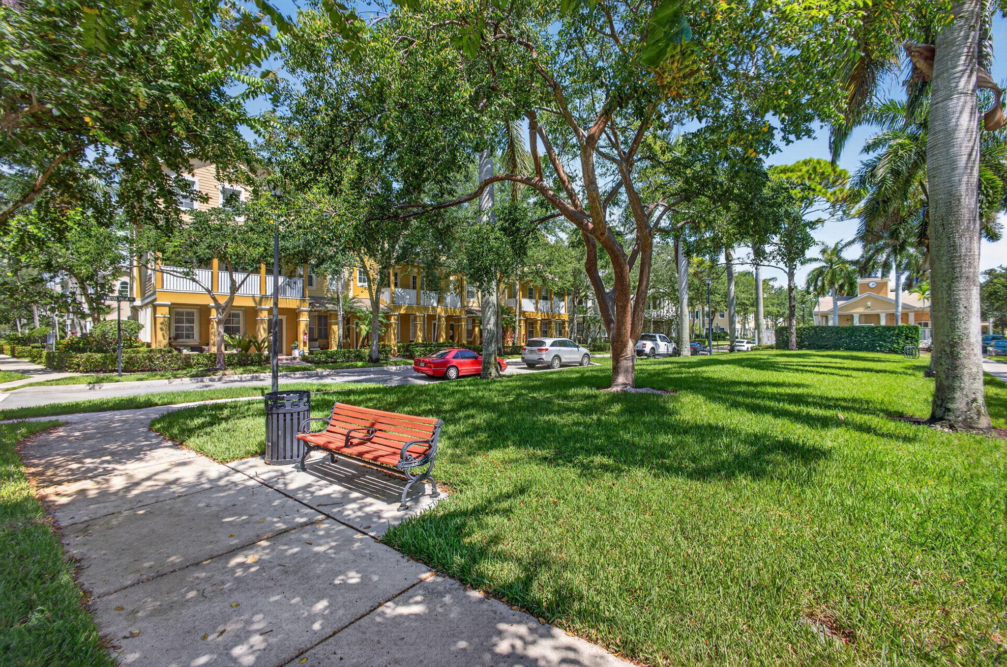 128 W Royal Palm Circle 101